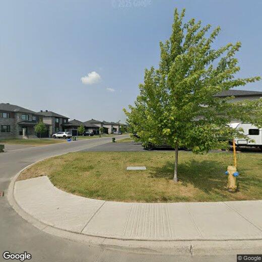 708 Geneva Cres, Embrun, ON K0A 1W0 House for Rent in Embrun, ON