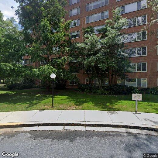 Foto principal - 4000 Tunlaw Rd NW