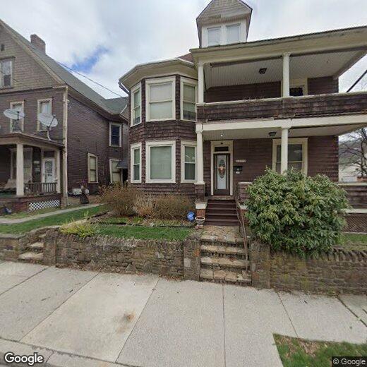 Primary Photo - 611 Pine St