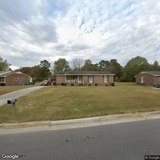 Foto principal - 137 Carson Dr