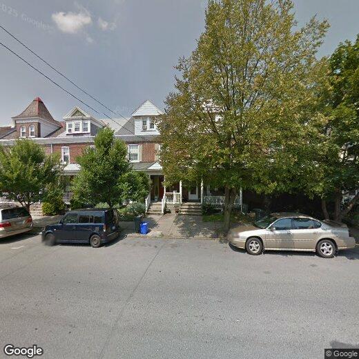 Primary Photo - 229 E Goepp St