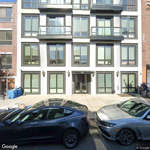 Foto principal - 1009 Willoughby Ave
