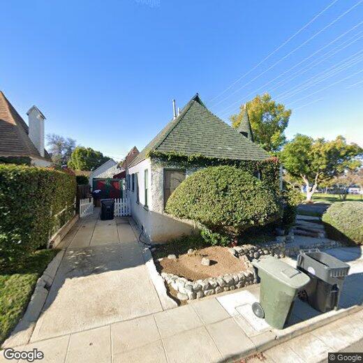 Primary Photo - 304 Normandie Ct