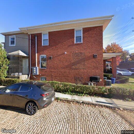 Primary Photo - 2332 Shady Ave