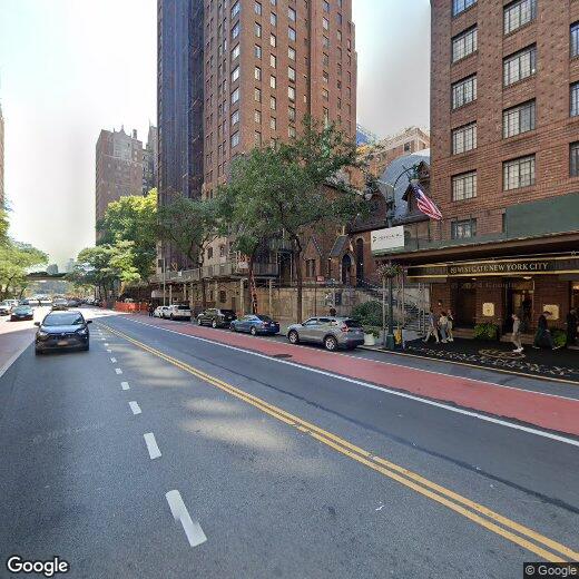 Primary Photo - 320 E 42nd St