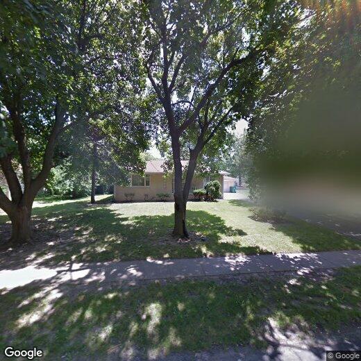 Primary Photo - 207 E 68th Pl