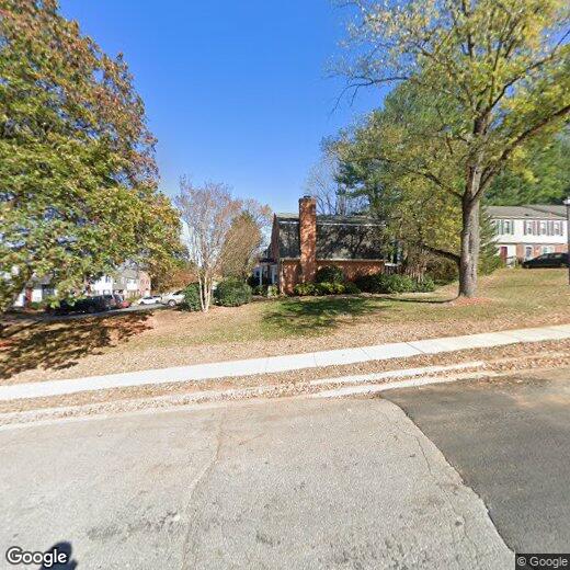 Primary Photo - 3 Bed 1.5 Bath Townhouse Near Peaks View Park