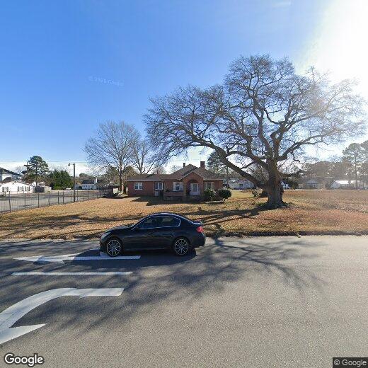Foto principal - 5005 Hathaway St