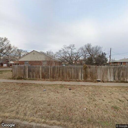 Foto principal - Move-In ready 2 bed/ 1bath + 1 car garage