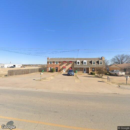 1217 N Pacific Ave, Iowa Park, TX 76367 Condo for Rent in Iowa Park