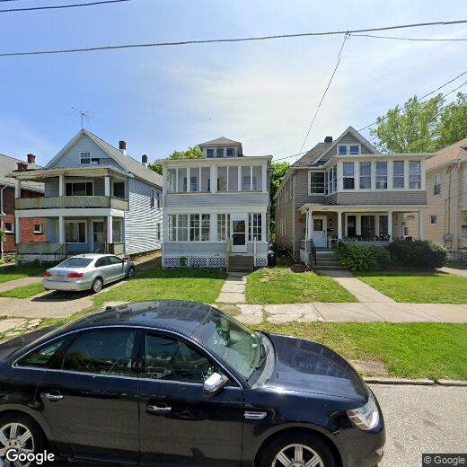 Foto principal - 1245 W 9th St