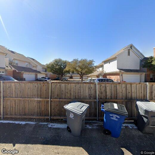 Foto principal - 4050 Frankford Rd