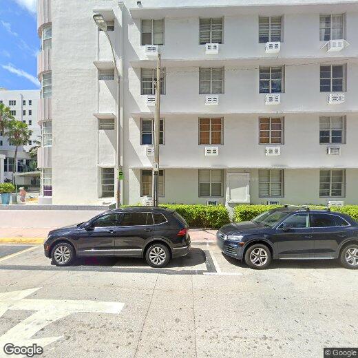 Foto principal - 3030 Collins Ave