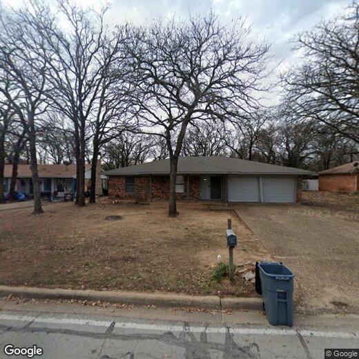 Primary Photo - 213 Pecan St