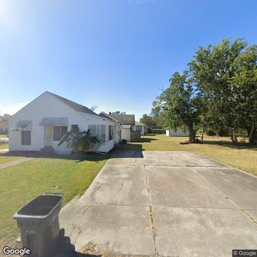 5053 5th St, Port Arthur, TX 77642