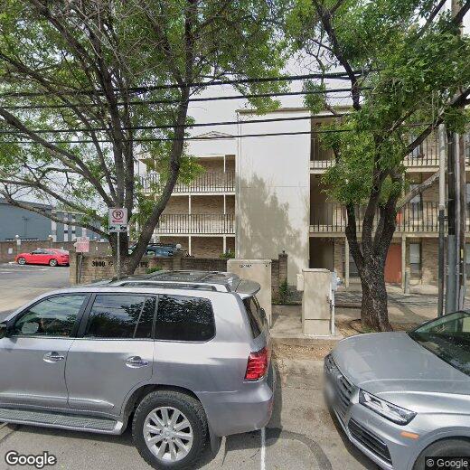 Foto principal - 3000 Guadalupe St