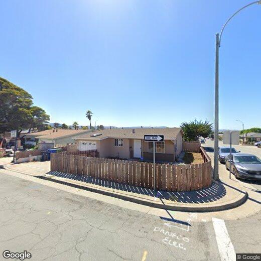 Foto principal - Newly Updated 3 Bedroom House in Seaside -...