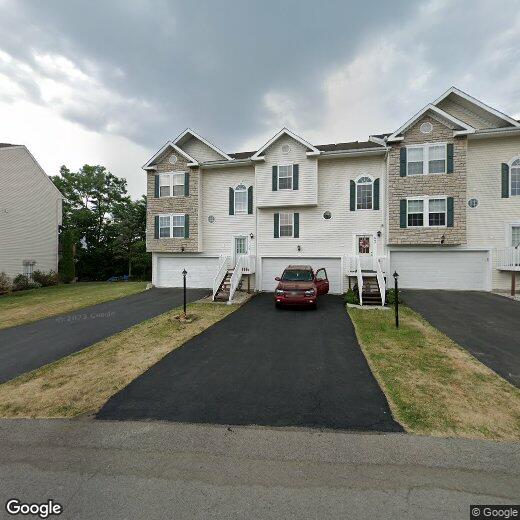 Foto principal - 50 Ashford Dr