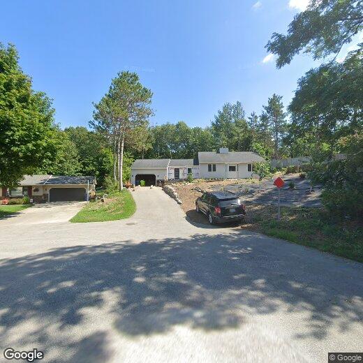 1527 Arnold Ct, Traverse City, MI 49684 House for Rent in Traverse City, MI