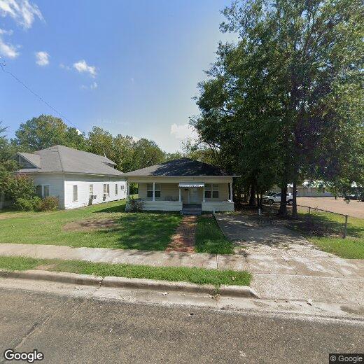 Primary Photo - 106 N Hines St