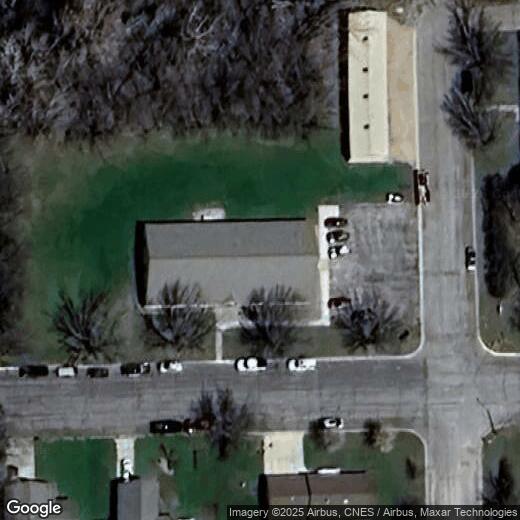 Primary Photo - 700 Oak St