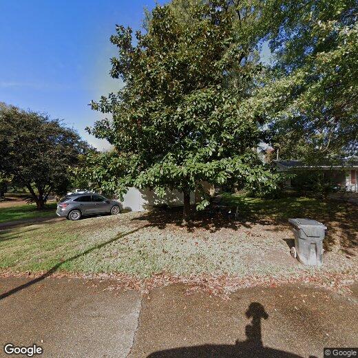 Primary Photo - Nice Home on Corner Lot - Quiet Neighborhood