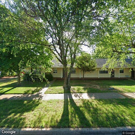 426 S Holly St, Siloam Springs, AR 72761 House Rental in Siloam