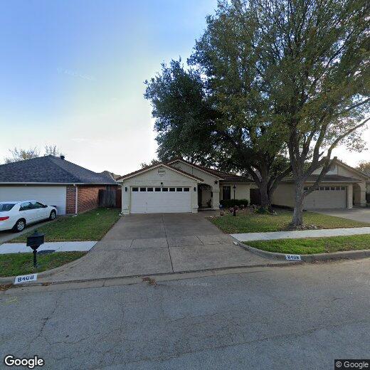 Foto principal - 8408 Crystal Ln