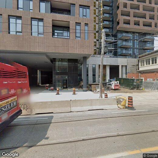 270270 Dufferin St, Toronto (South Parkdale), ON M6C 1A7 House for