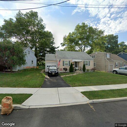 Primary Photo - 40 Surrey Ln