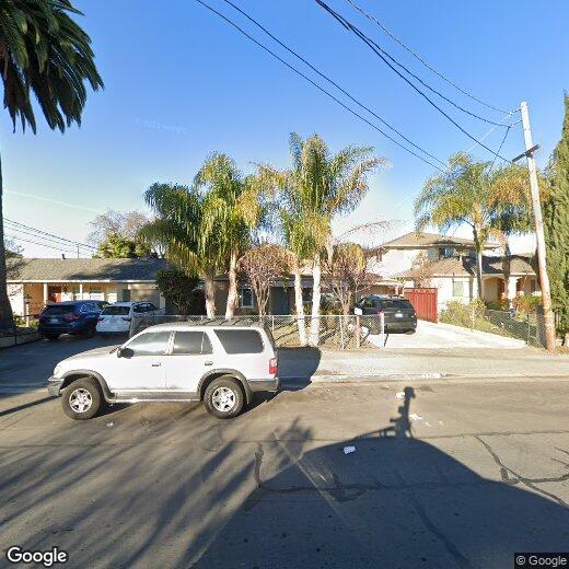 Primary Photo - 2285 Euclid Ave