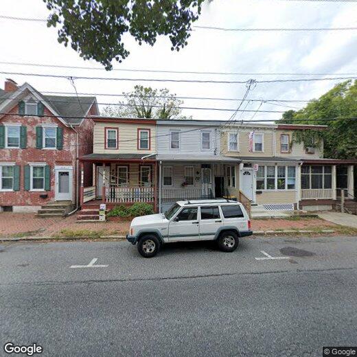 Primary Photo - 618 Delaware St
