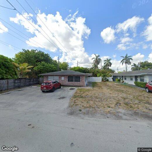 Primary Photo - 1126 NE 16th Pl