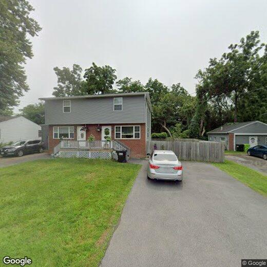 Primary Photo - 132 Irving Ave