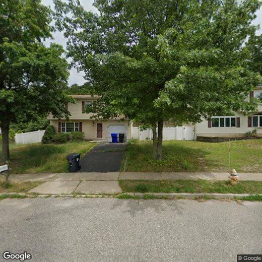 Primary Photo - 819 Constitution Dr
