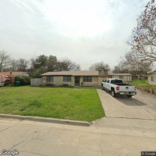 Primary Photo - 108 E Stacie Rd