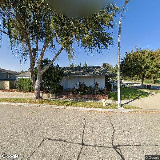 Primary Photo - 2613 N Atherwood Ave