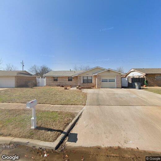 323 SW 74th St, Lawton, OK 73505 House for Rent in Lawton, OK