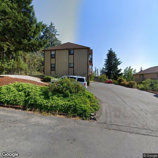 Primary Photo - Nice 2 Bedroom Upper Unit In 4-PLex!