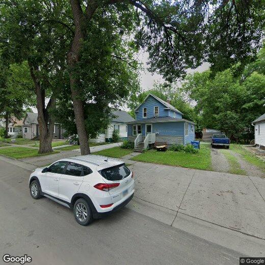 Foto principal - 1007 12th St N