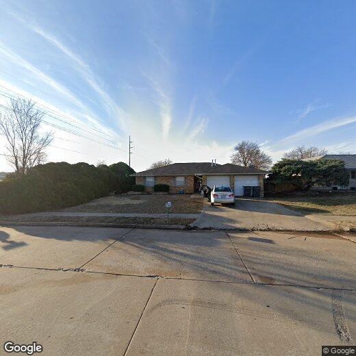 Primary Photo - 5202 NW Sherwood Dr