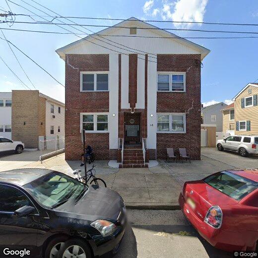 Primary Photo - 16 N Sacramento Ave