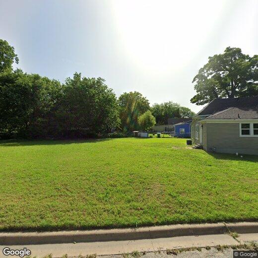 Foto principal - 827 W Ellis St