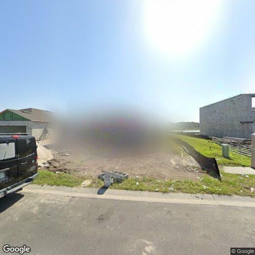 Primary Photo - 915 Noble