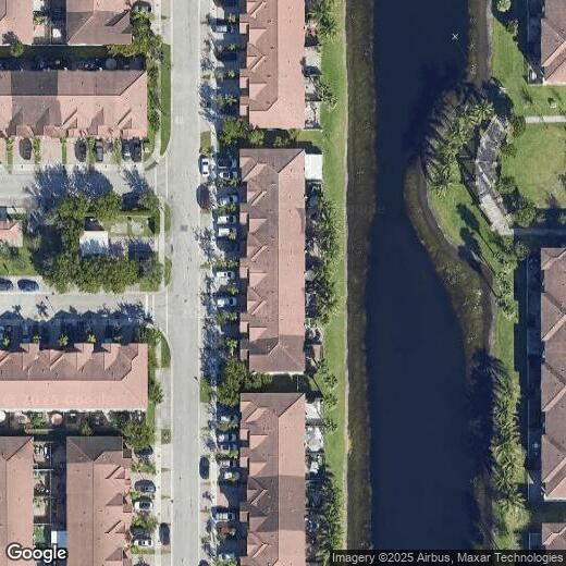 Foto principal - 8811 NW 98th Ave