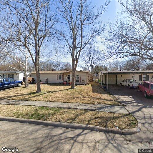 Primary Photo - 902 Jardin Dr