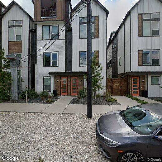 Foto principal - 3275 Summer St
