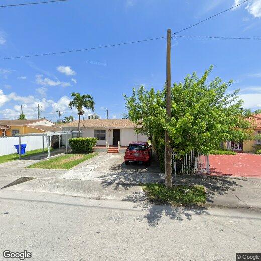 Foto principal - 3034 SW 7th St