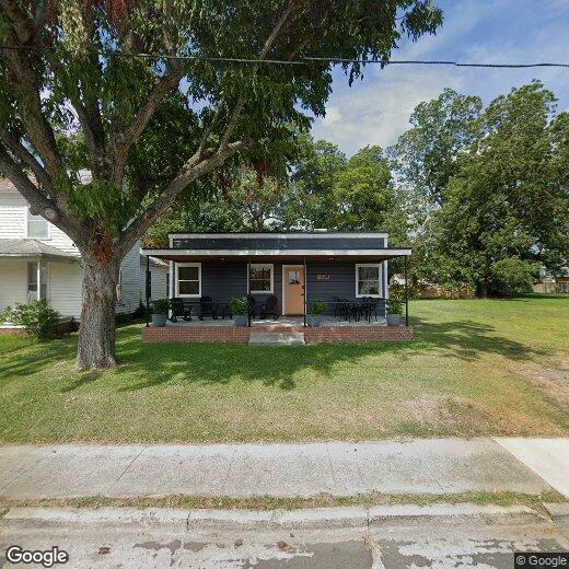 Primary Photo - 226 E Water St