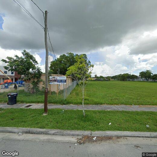 Foto principal - 937 NW 10th St